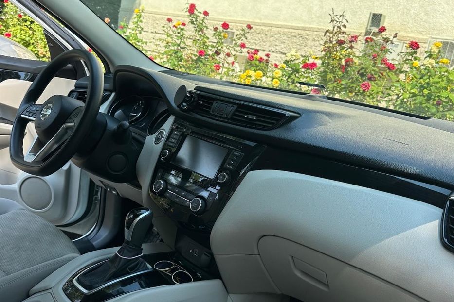 Продам Nissan Rogue SV 2019 года в Одессе