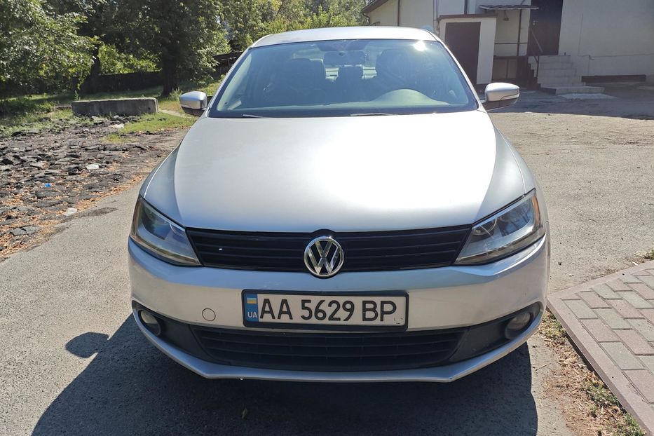 Продам Volkswagen Jetta 2011 года в Киеве