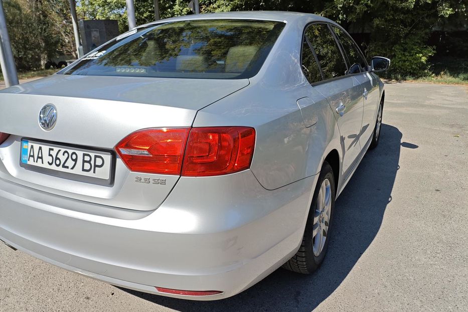 Продам Volkswagen Jetta 2011 года в Киеве