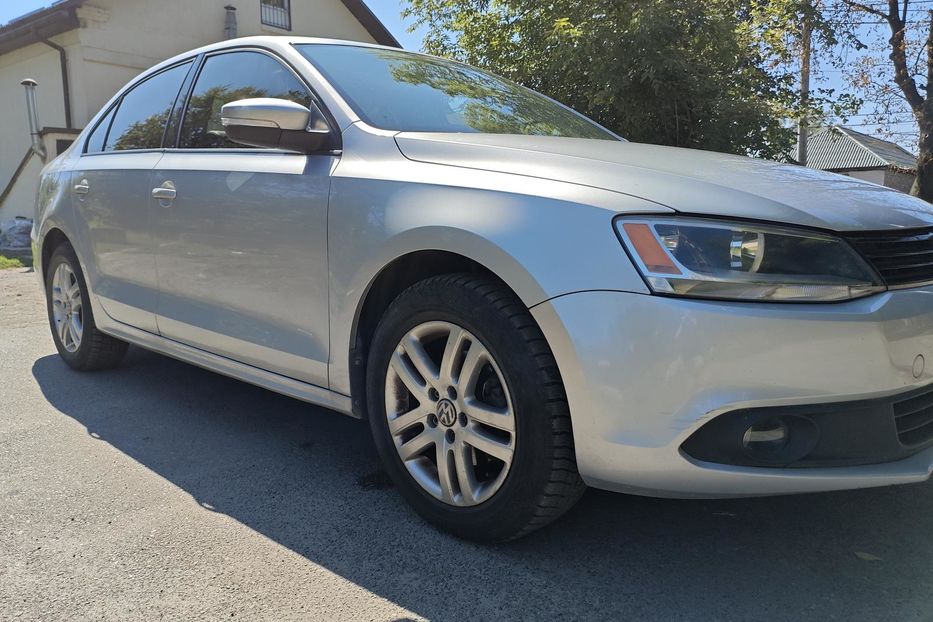 Продам Volkswagen Jetta 2011 года в Киеве