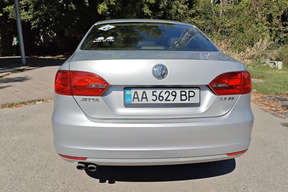 Продам Volkswagen Jetta 2011 года в Киеве