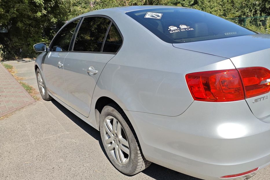 Продам Volkswagen Jetta 2011 года в Киеве