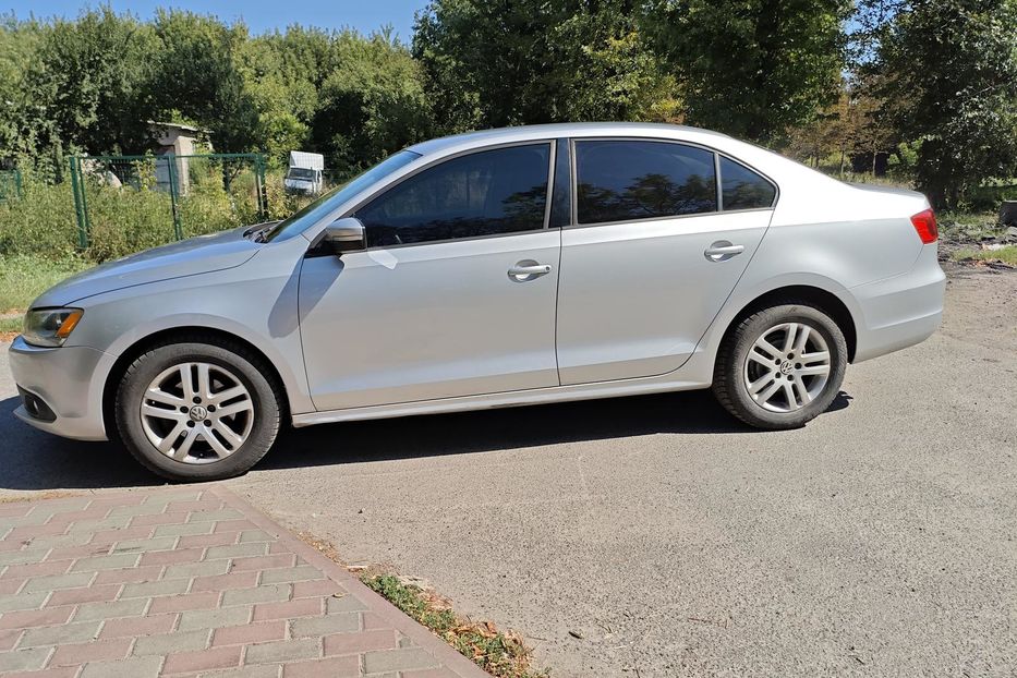 Продам Volkswagen Jetta 2011 года в Киеве