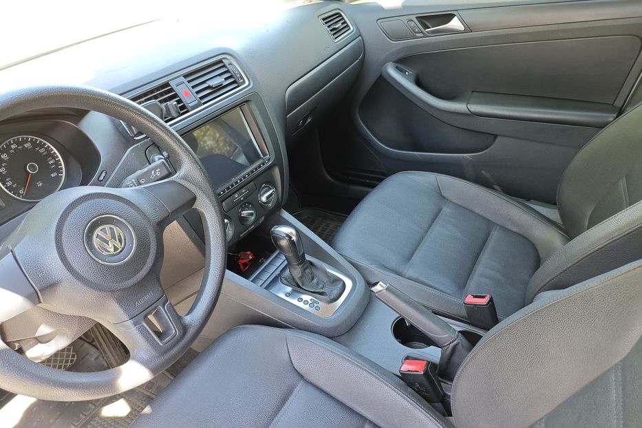 Продам Volkswagen Jetta 2011 года в Киеве