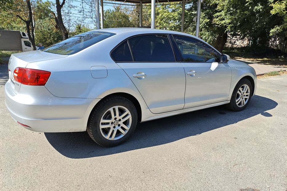 Продам Volkswagen Jetta 2011 года в Киеве