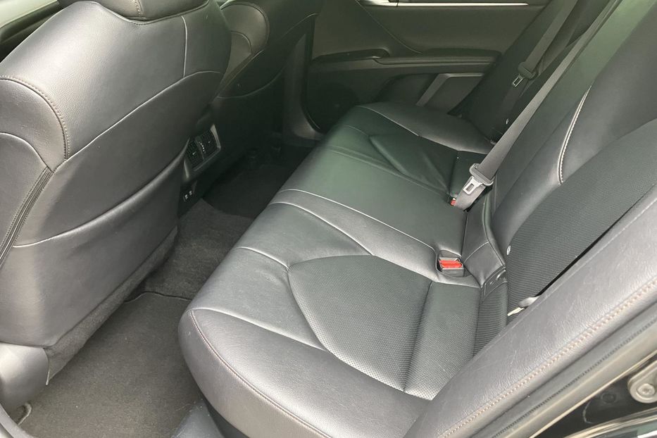 Продам Toyota Camry Prestige  2020 года в Киеве