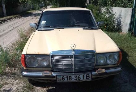 Продам Mercedes-Benz E-Class 1983 года в Харькове