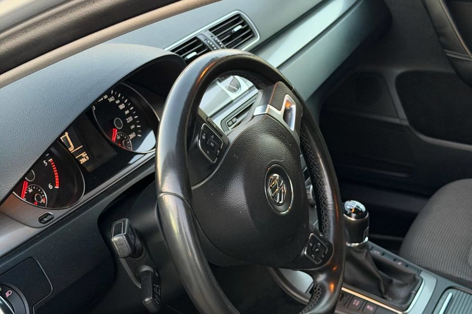 Продам Volkswagen Passat B7 2014 года в Виннице
