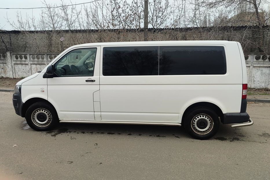 Продам Volkswagen T5 (Transporter) пасс. Легковой 2012 года в Днепре