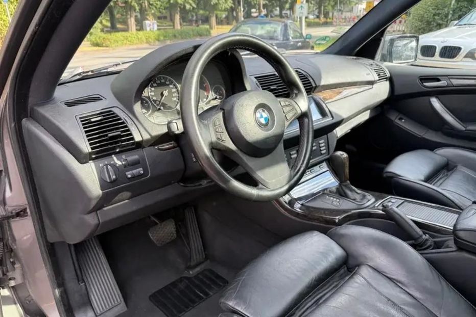 Продам BMW X5 2003 года в Харькове