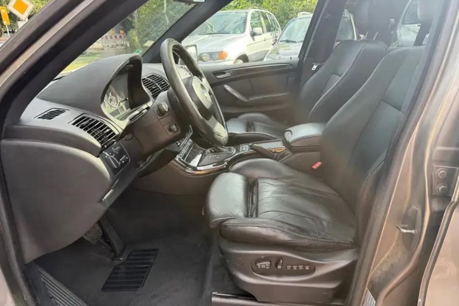 Продам BMW X5 2003 года в Харькове