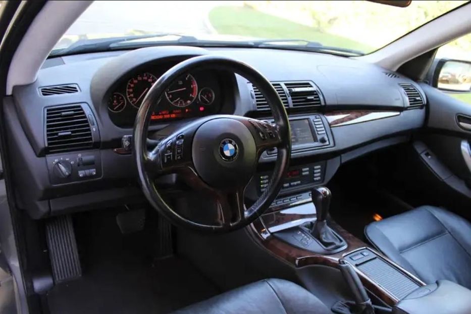 Продам BMW X5 2004 года в Сумах