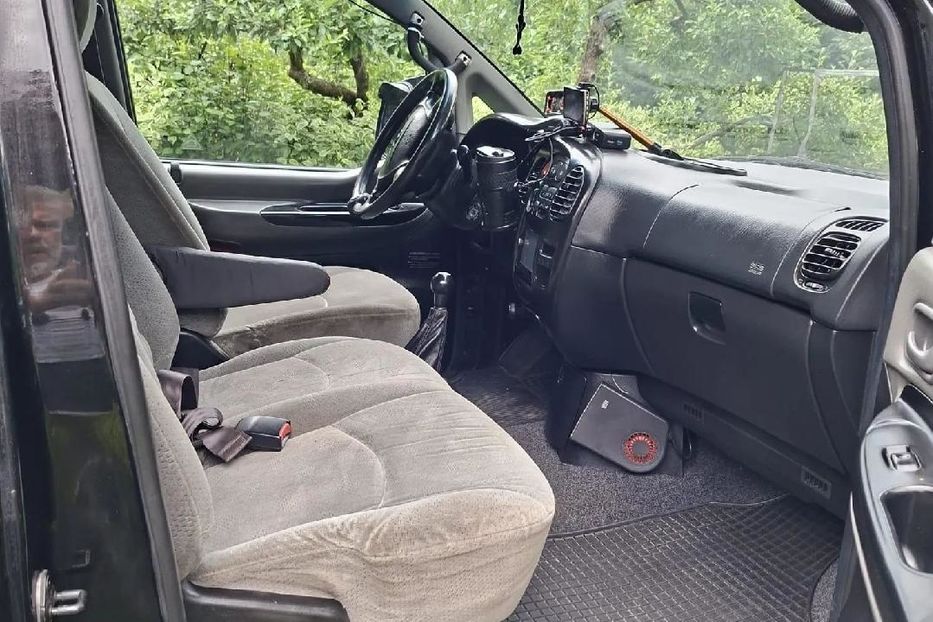 Продам Hyundai H1 пасс. 2006 года в Днепре