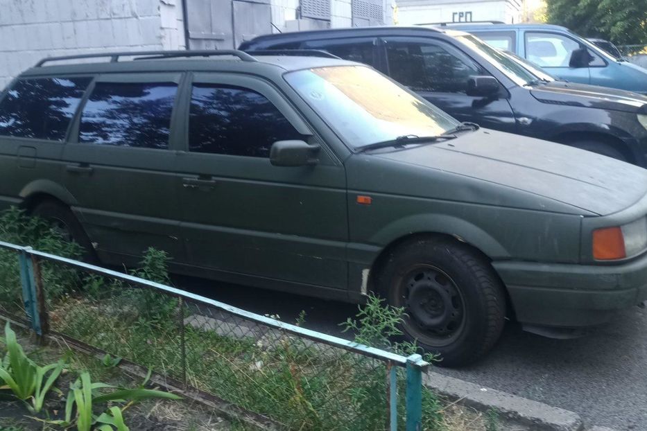 Продам Volkswagen Passat B3 Гбо 1990 года в Киеве
