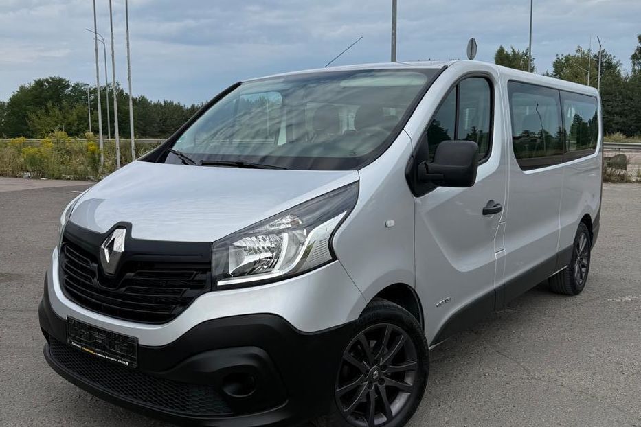 Продам Renault Trafic пасс. Оригінал пас. 9 місць 2015 года в Киеве
