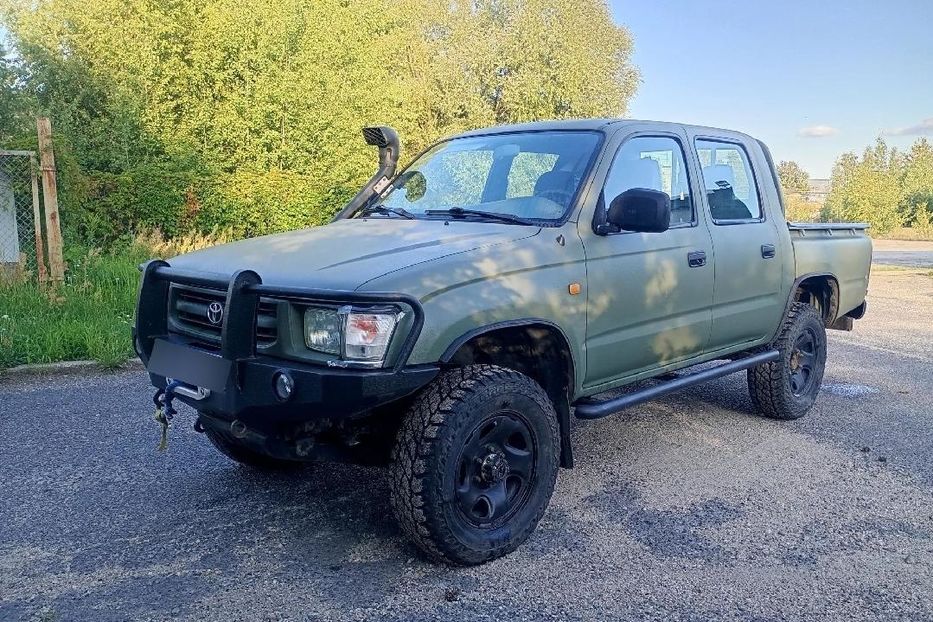 Продам Toyota Hilux 1999 года в Днепре