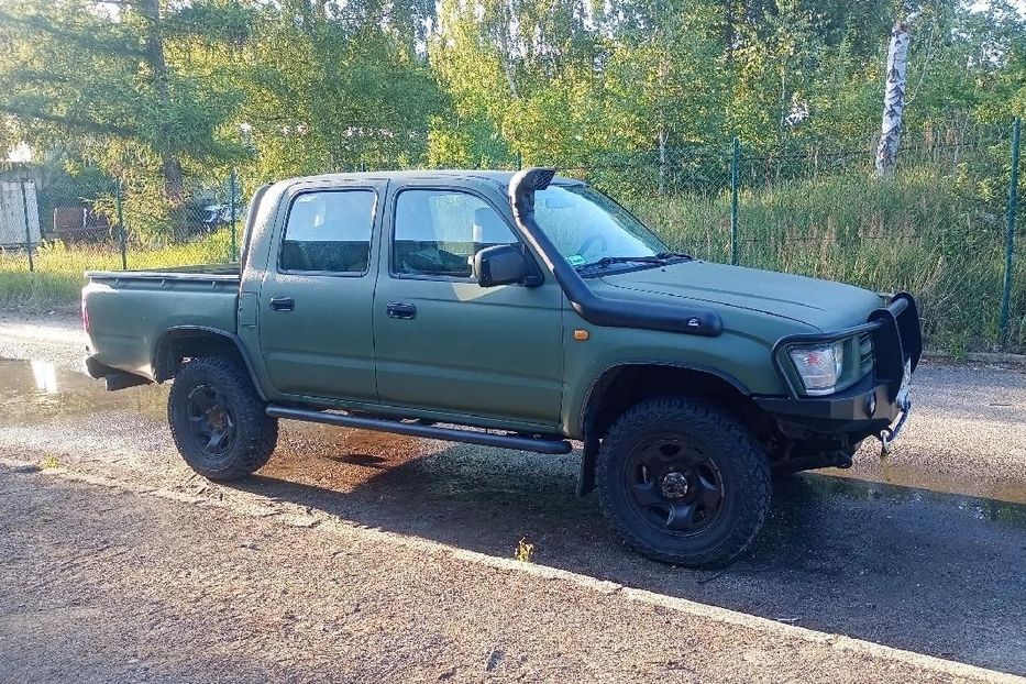 Продам Toyota Hilux 1999 года в Днепре
