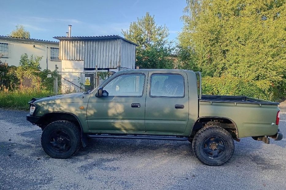 Продам Toyota Hilux 1999 года в Днепре