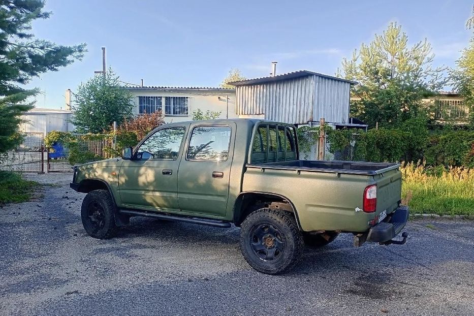 Продам Toyota Hilux 1999 года в Днепре
