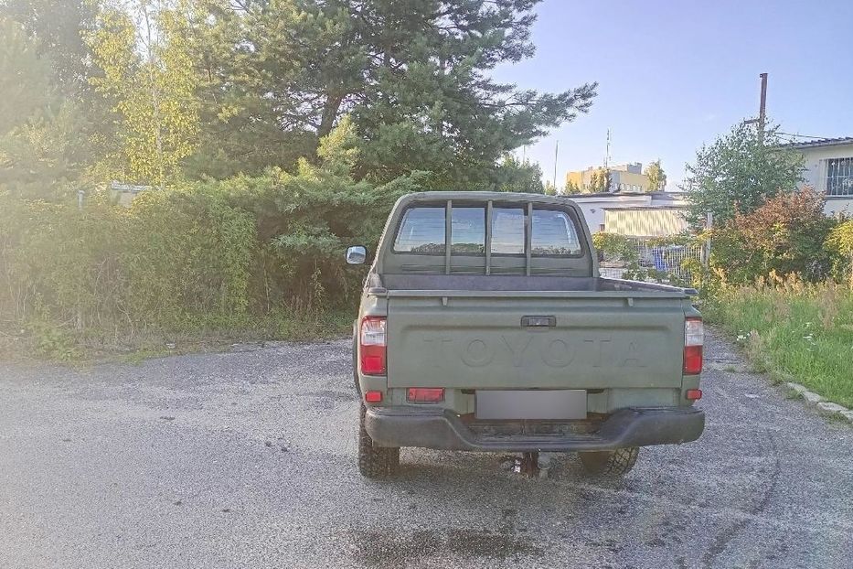 Продам Toyota Hilux 1999 года в Днепре