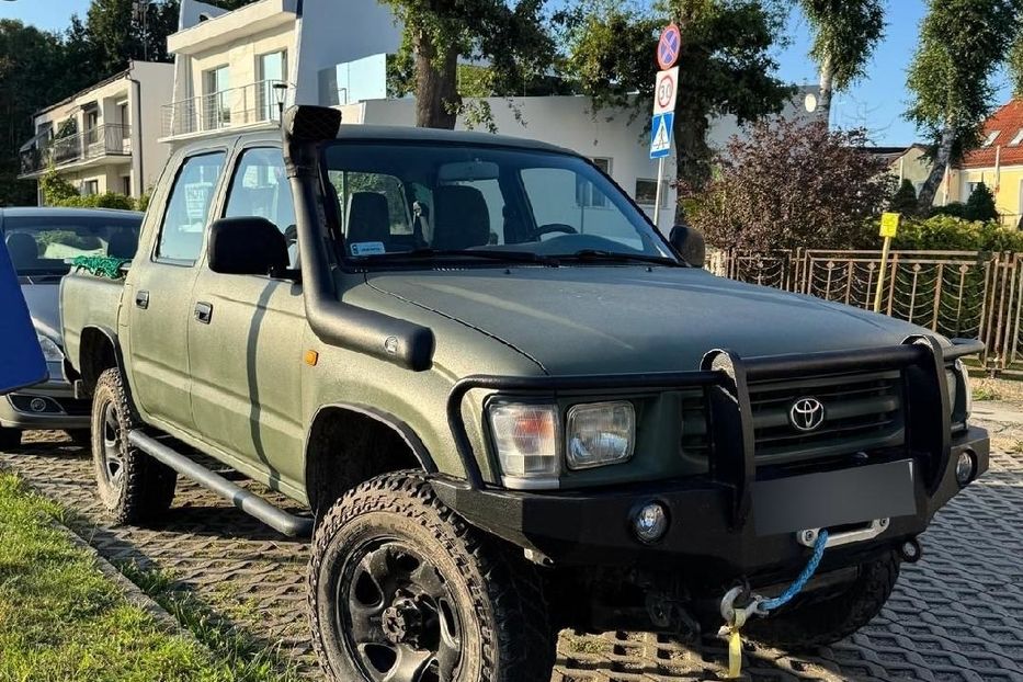 Продам Toyota Hilux 1999 года в Днепре