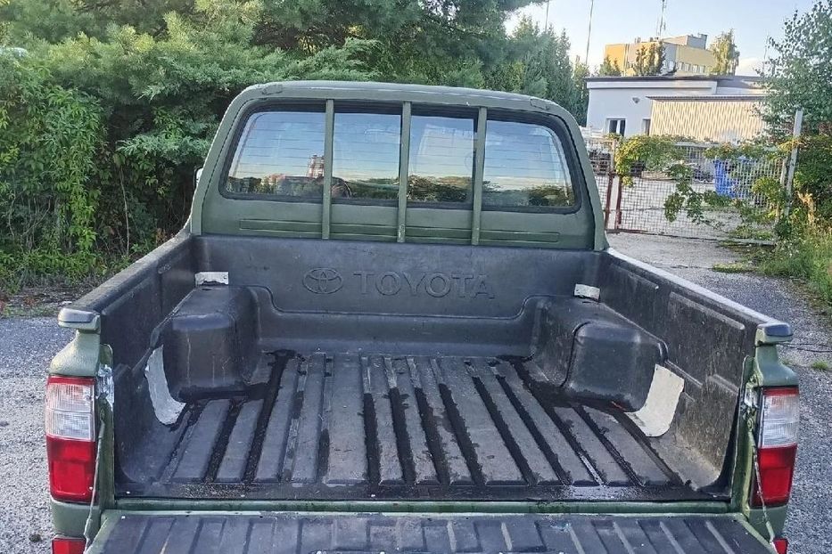 Продам Toyota Hilux 1999 года в Днепре