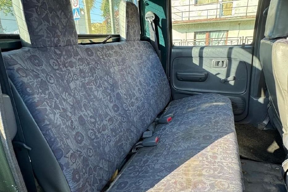 Продам Toyota Hilux 1999 года в Днепре