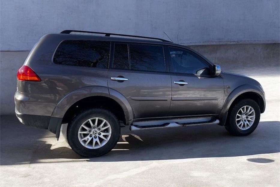 Продам Mitsubishi Pajero Sport 2013 года в г. Смела, Черкасская область