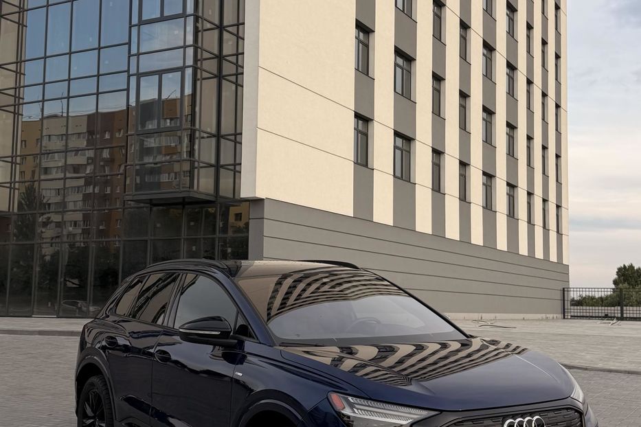 Продам Audi E-Tron Q4 50 e-tron quattro 2023 года в Днепре