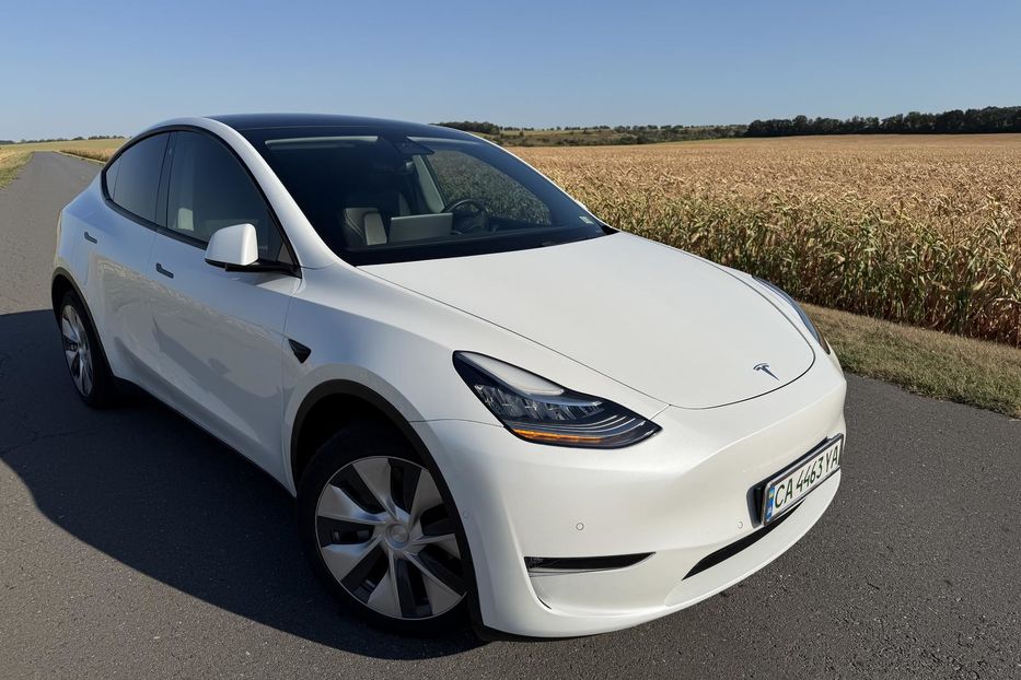 Продам Tesla Model Y Long Range 2020 года в г. Ватутино, Черкасская область