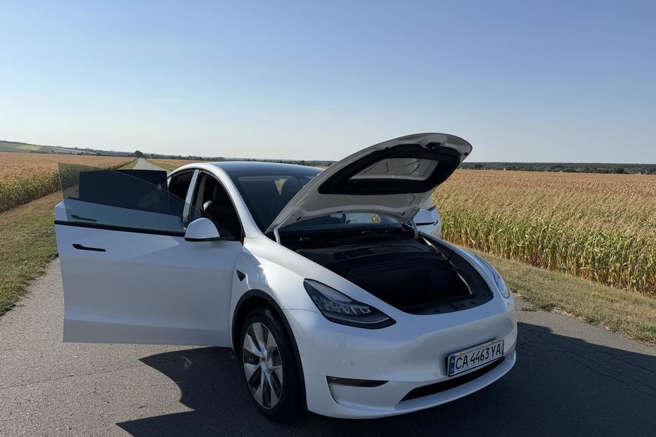 Продам Tesla Model Y Long Range 2020 года в г. Ватутино, Черкасская область