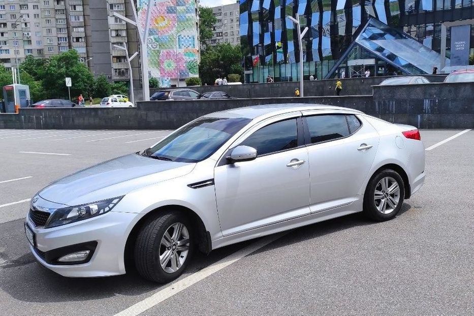 Продам Kia Optima 2012 года в Харькове
