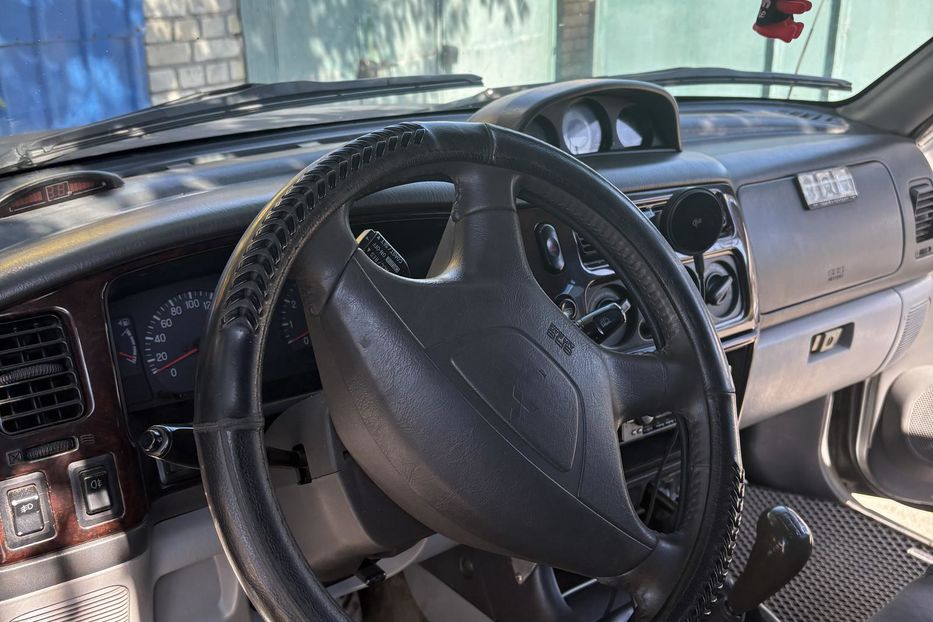 Продам Mitsubishi Pajero Sport 2001 года в Киеве