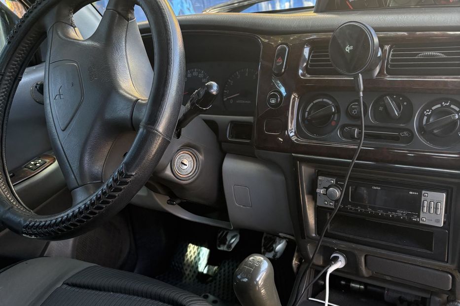Продам Mitsubishi Pajero Sport 2001 года в Киеве