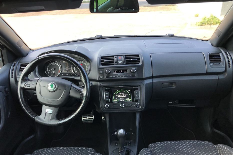 Продам Skoda Fabia RS 1.4 TSI AT (180 к.с)  •  Mo 2011 года в Житомире