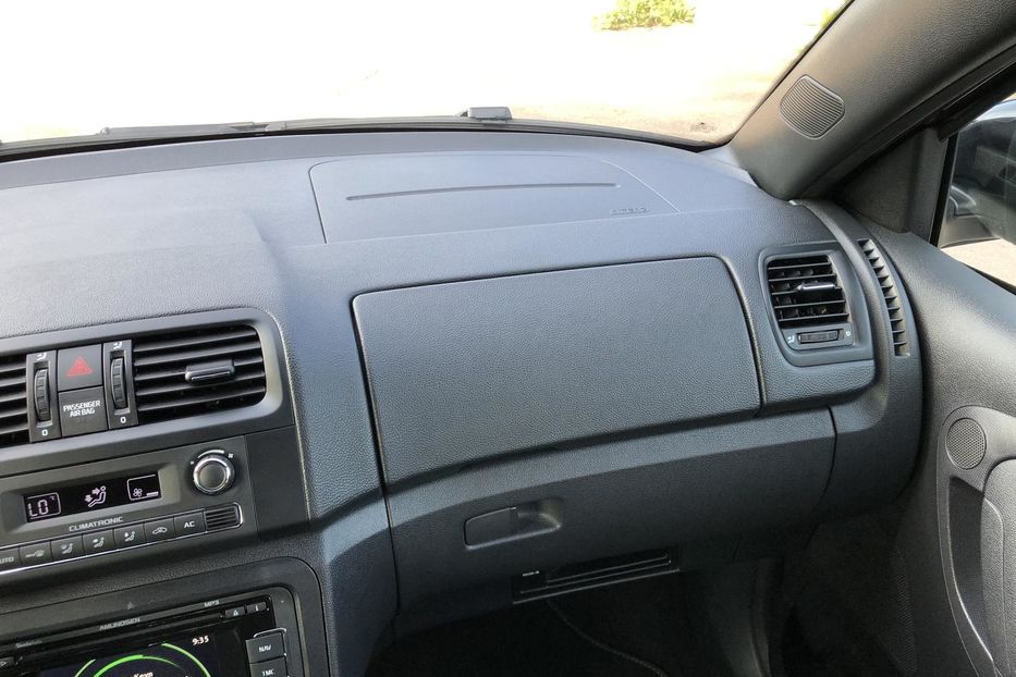 Продам Skoda Fabia RS 1.4 TSI AT (180 к.с)  •  Mo 2011 года в Житомире