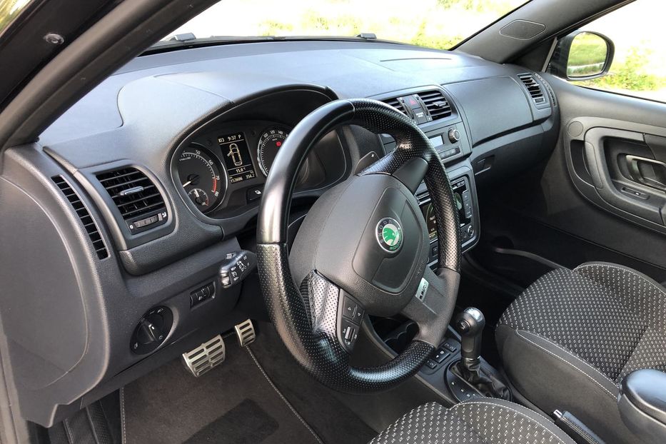 Продам Skoda Fabia RS 1.4 TSI AT (180 к.с)  •  Mo 2011 года в Житомире
