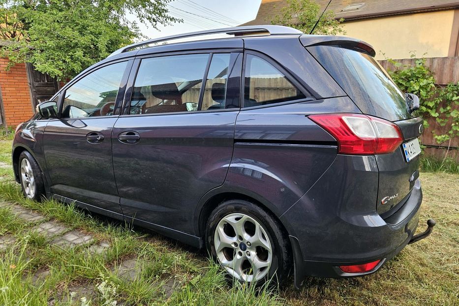 Продам Ford Grand C-MAX 2012 года в Киеве