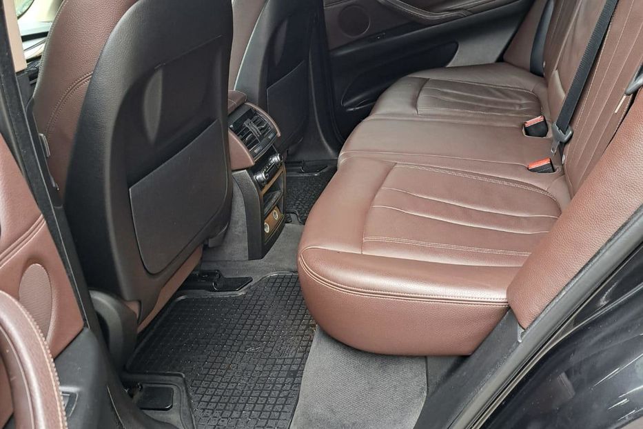 Продам BMW X5 2015 года в г. Каменское, Днепропетровская область