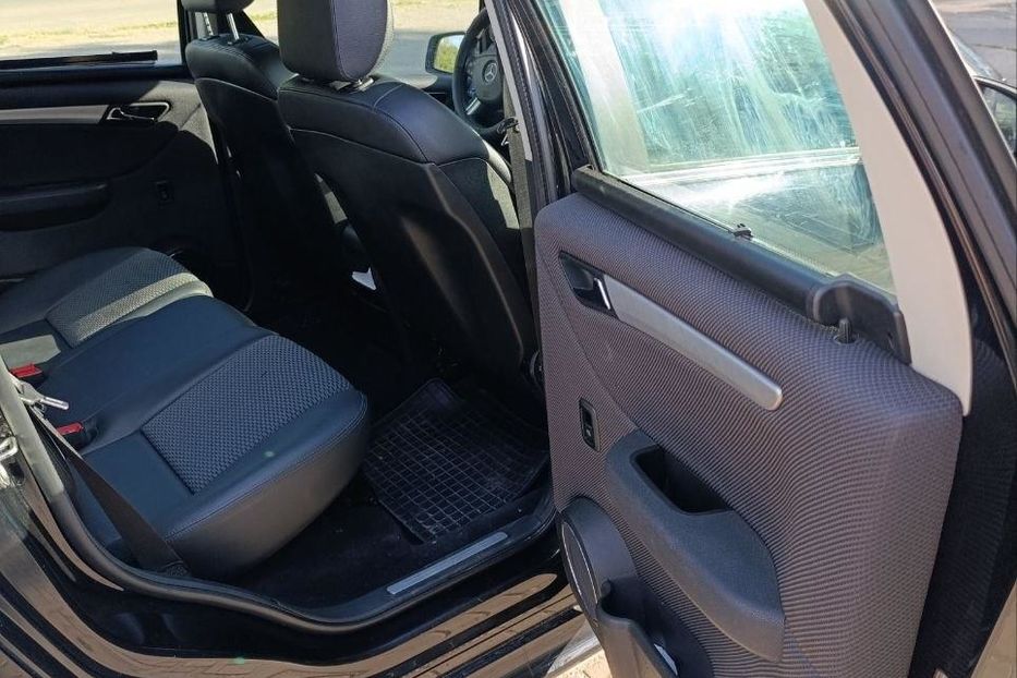 Продам Mercedes-Benz B 200 W245 (Рестайлинг)  2009 года в Николаеве