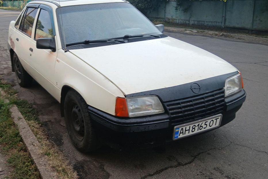 Продам Opel Kadett 1986 года в г. Синельниково, Днепропетровская область