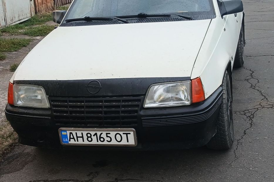 Продам Opel Kadett 1986 года в г. Синельниково, Днепропетровская область