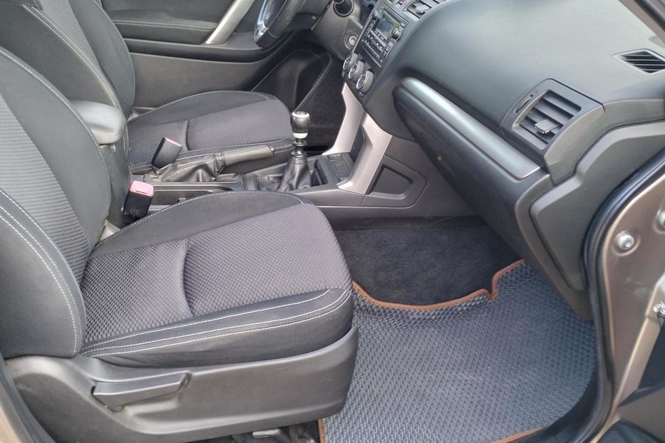 Продам Subaru Forester 2013 года в Виннице