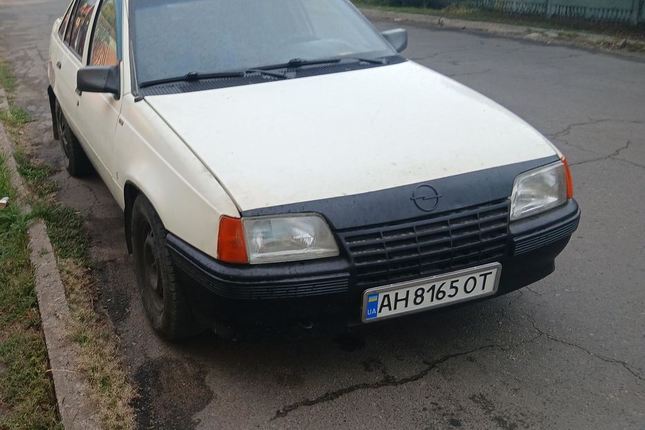 Продам Opel Kadett 1986 года в г. Синельниково, Днепропетровская область