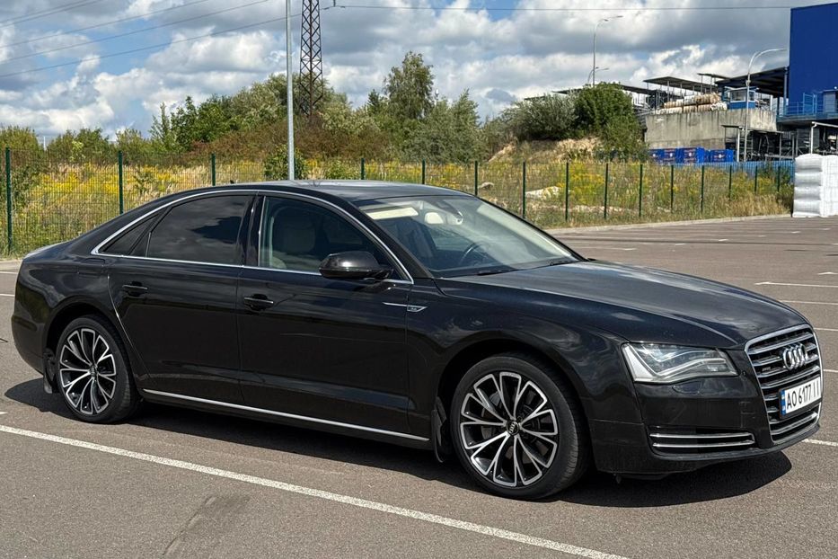 Продам Audi A8 D4/4H 2012 года в Ровно