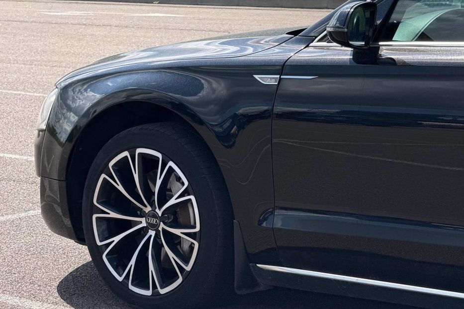 Продам Audi A8 D4/4H 2012 года в Ровно