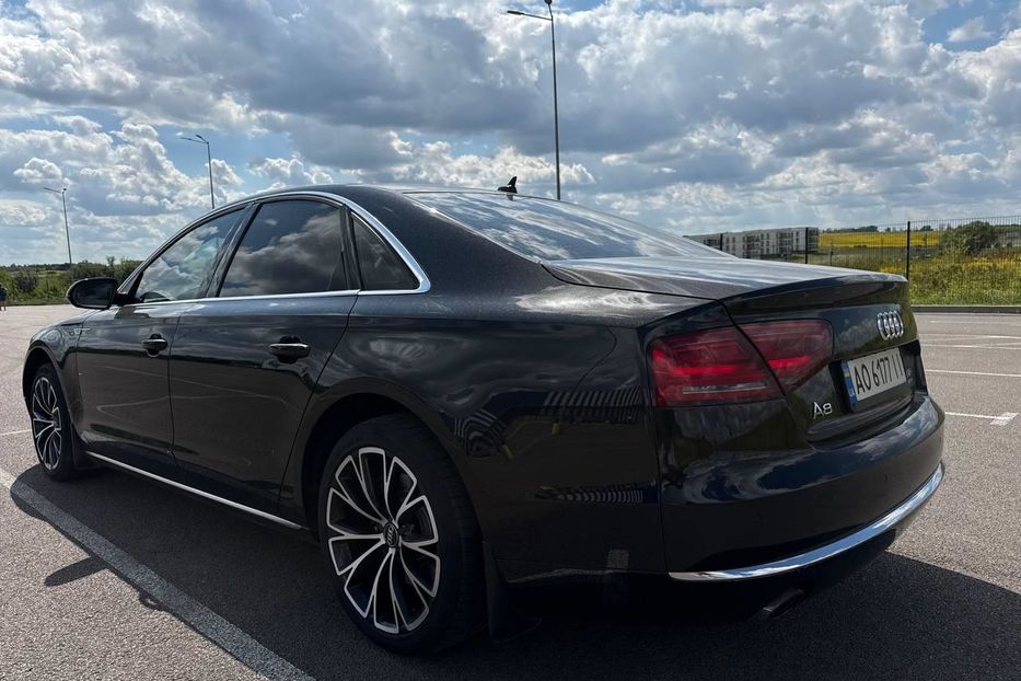 Продам Audi A8 D4/4H 2012 года в Ровно