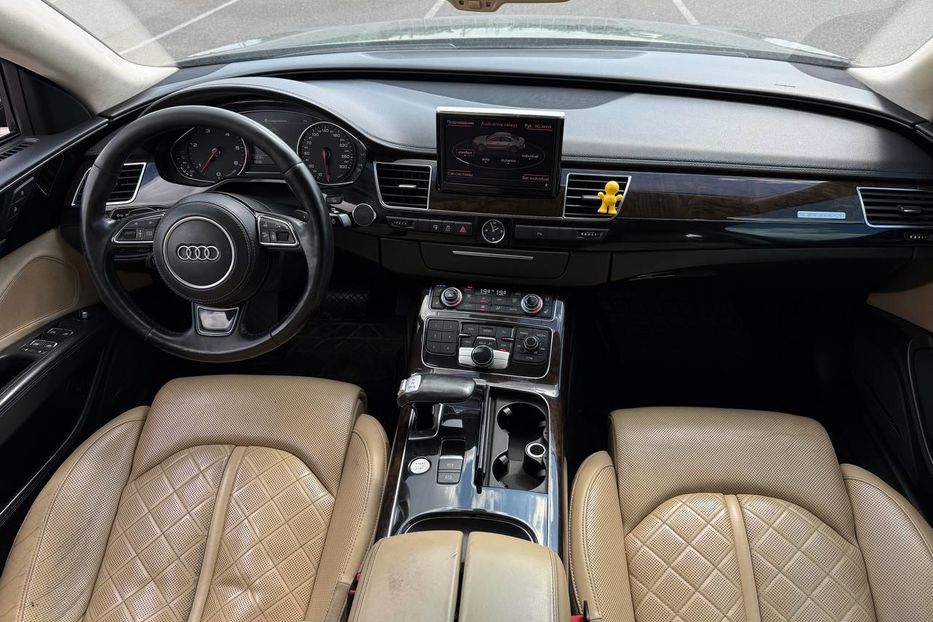Продам Audi A8 D4/4H 2012 года в Ровно