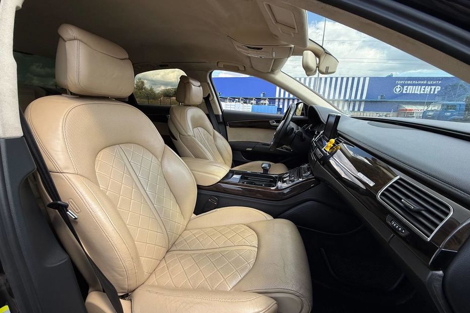 Продам Audi A8 D4/4H 2012 года в Ровно