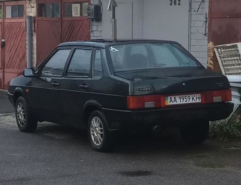 Продам ВАЗ 21099 ваз~самара 2002 года в Киеве